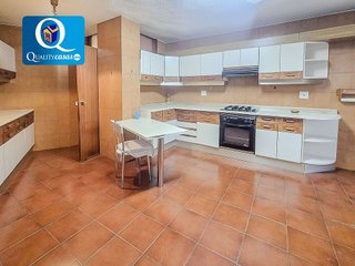 Piso en venta en Vistahermosa en Alicante