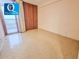 Piso en venta en Vistahermosa en Alicante