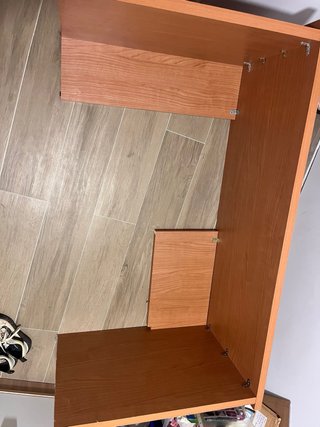 Escritorio y cajonera madera