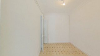 Piso en venta en La Font de la Guatlla en Barcelona