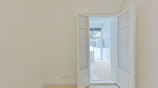 Piso en venta en La Font de la Guatlla en Barcelona