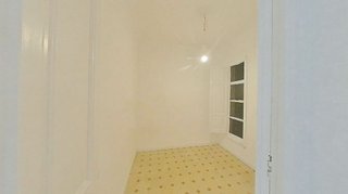 Piso en venta en La Font de la Guatlla en Barcelona