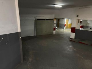 Garaje en venta en Camino de Ronda - Rosaleda en Granada