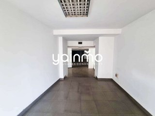 Local comercial en venta en Hospital en Jaén