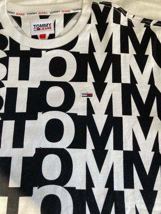Camiseta Tommy Jeans Estampada Talla S