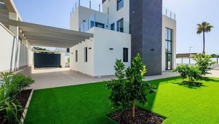 Chalet en venta en Los Balcones - Los Altos del Edén en Torrevieja