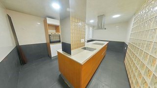Piso en venta en El Castell-Poble Vell en Castelldefels