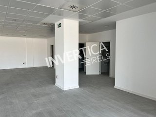 Nave industrial en alquiler en Centre en Hospitalet de Llobregat, L´
