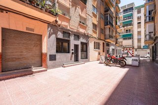 Piso en venta en Camino de Ronda - Rosaleda en Granada