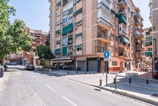 Piso en venta en Camino de Ronda - Rosaleda en Granada