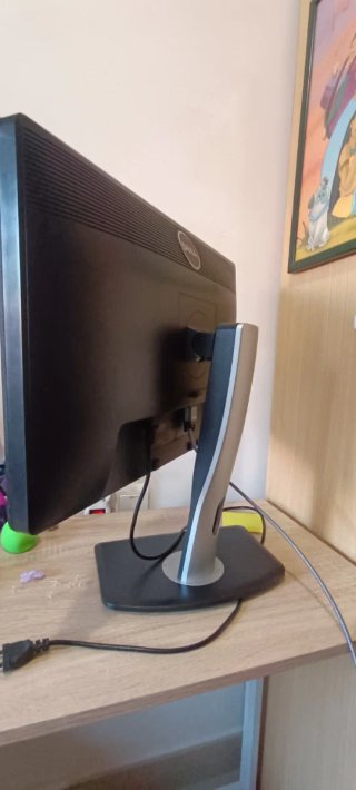 Pantalla Dell Negra