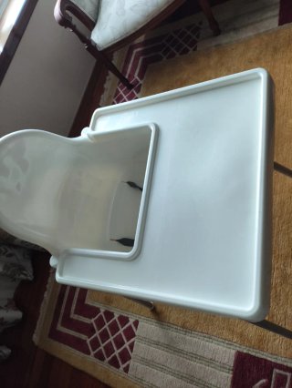 Trona IKEA Antilop branca con mesa