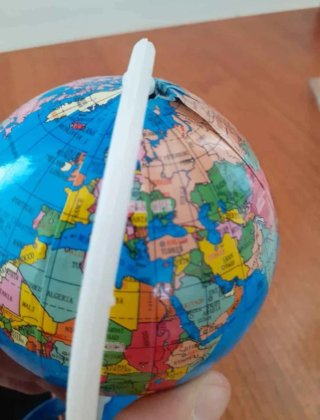 Temperamatite da scrivania globo terrestre