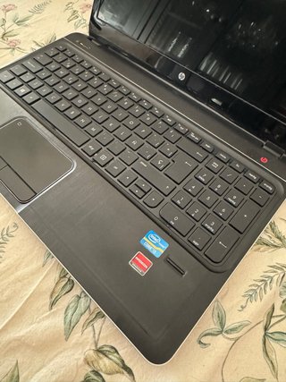 Portátil HP ENVY Intel i5, Beats Audio, Windows 10