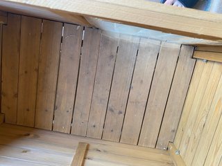 Casa para perro de madera