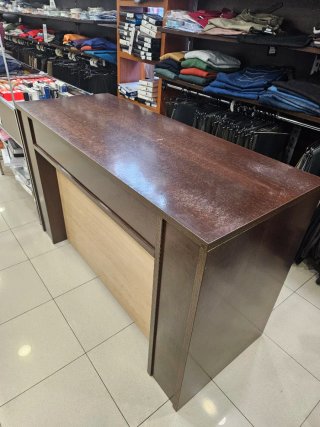 Muebles expositores de comercio