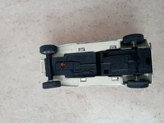 Coche de juguete antiguo