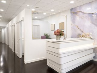 ALQUILER DE CABINA ESTETICA EN MONTEQUINTO