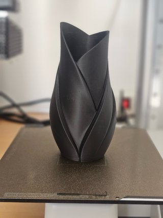Jarrón espiral de plástico