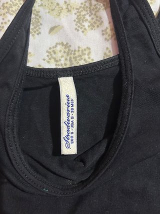 Crop top negro talla S Stradivarius