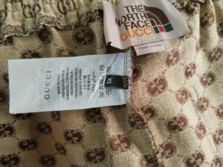The North Face x Gucci Shorts Beige Marrón