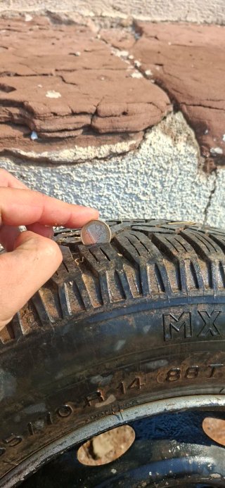 Rueda 185/70 R14 con llanta Peugeot 505