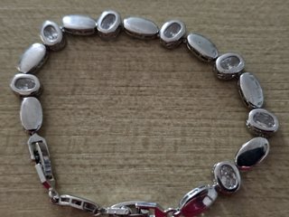 Pulsera Riviere Plateada con Cristales Ovalados