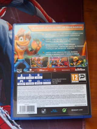 PS4 Crash Bandicoot N. Sane Trilogy y 4