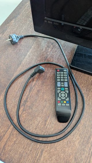 Televisor Samsung Negro. 32 pulgadas.