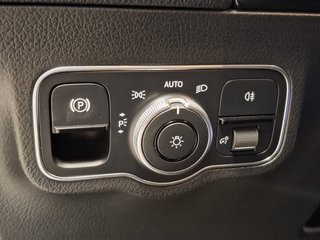 Mercedes-Benz Clase B 200 D-2019