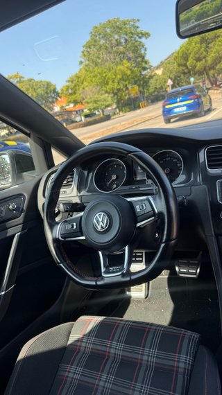 Volkswagen Golf GTI PERFORMANCE 2016