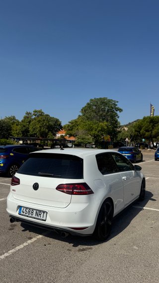 Volkswagen Golf GTI PERFORMANCE 2016