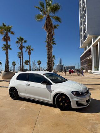 Volkswagen Golf GTI PERFORMANCE 2016