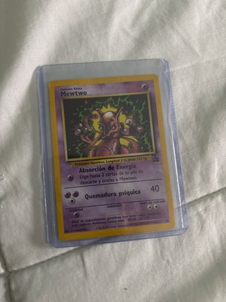 Carta Pokémon Mewtwo Básico