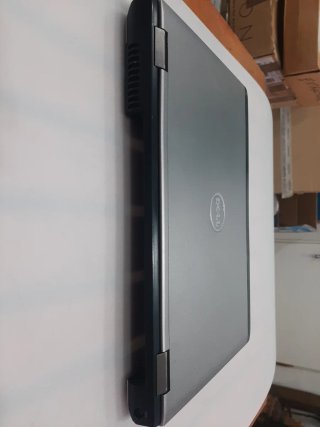 Portátil Dell Vostro 3350 i5