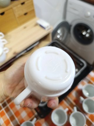 Tazas Arcopal Blancas con Rayas Amarillas