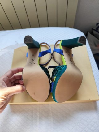Zapatos de tacón Menbur azul y verde Nuevos