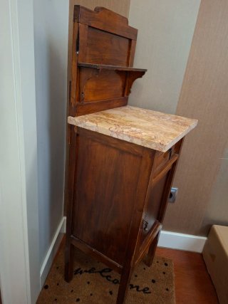 Mesita auxiliar  antigua  ,de madera y mármol rest