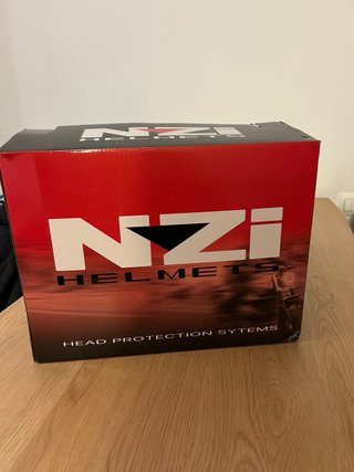 Casco de moto NZI