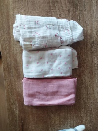 Pack 3 muselinas bebé blanco y rosa