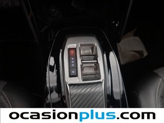 Peugeot 2008 Allure Hybrid eDCS6 107 kW (145 CV)