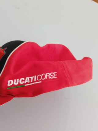 Gorra Ducati Corse Negra y Roja