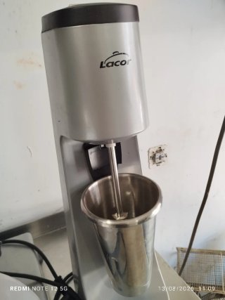 Batidora profesional Lacor cóctel