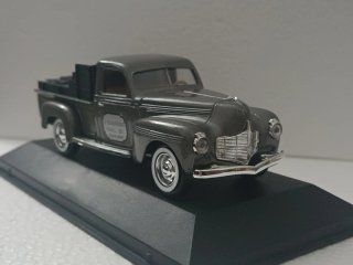 Camioneta Dodge 1:43 Mina Carbón