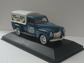 Camioneta Dodge 1:43 Flower Shop
