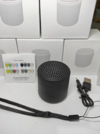Mini altavoz Bluetooth portátil