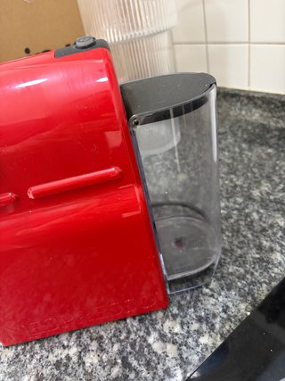 Cafetera Nespresso Roja