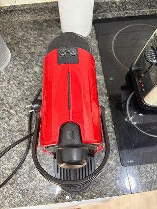 Cafetera Nespresso Roja