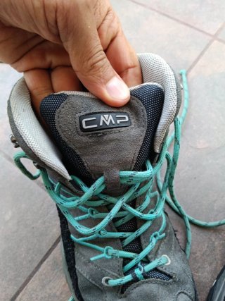 Botas de montaña CMP grises número 40