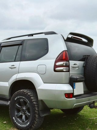 Toyota Land Cruiser 2003